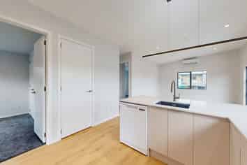 212B Tony Avenue, Thames