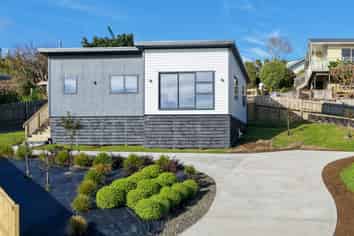 212B Tony Avenue, Thames