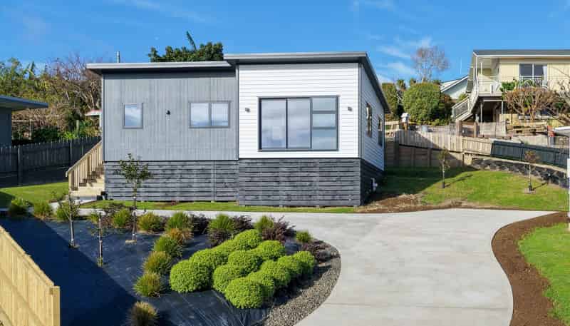 212B Tony Avenue, Thames