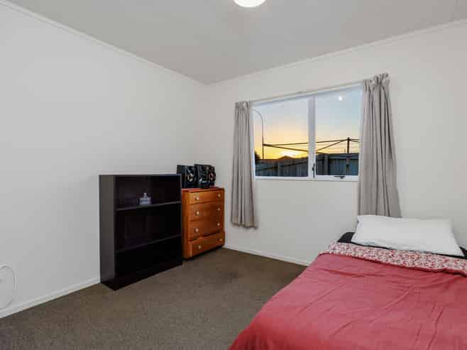 12A Sturges Road, Henderson
