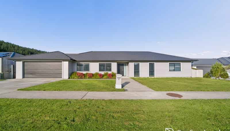 6 Jack Vaughan Grove, Wainuiomata