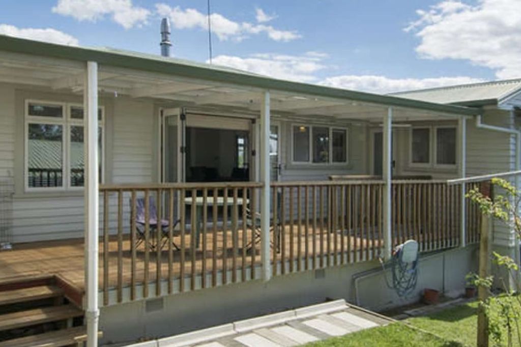 A charming 3-bedroom home 1
