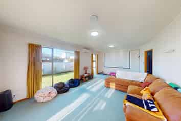 70/ Exeter Crescent, Springvale