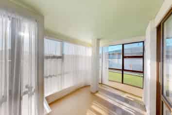 70/ Exeter Crescent, Springvale