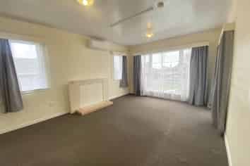 50A Hayr Road, Three Kings