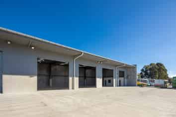 Functional Warehouse with Yard - Richmond