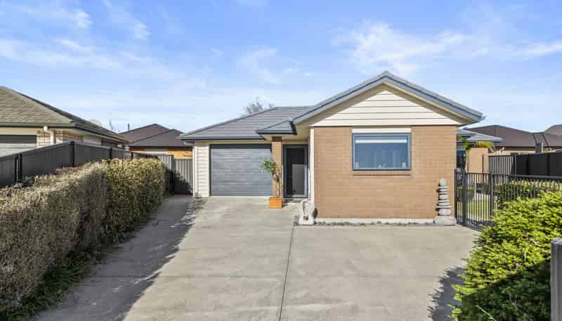 15 Peter Way Place, Glenview