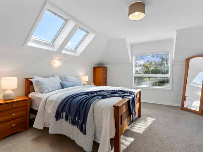 9B Otakau Road, Milford