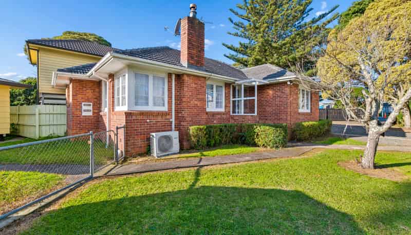 19 Walmsley Road, Mangere Bridge