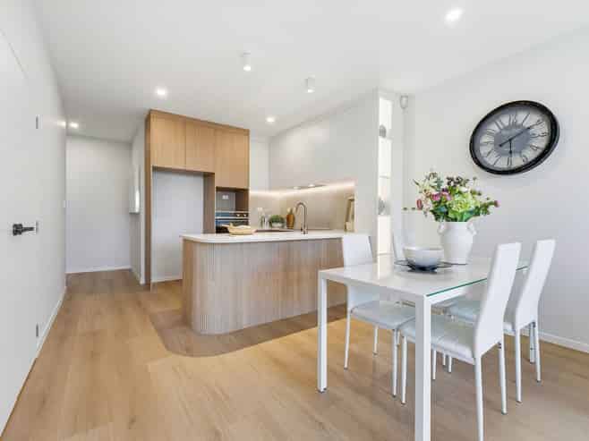 7/157 Bremner Road, Karaka