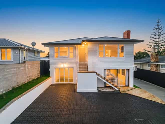 46 Woodford Avenue, Henderson