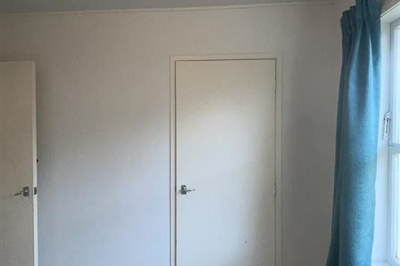 Charming & Sun-Soaked 2-Bedroom Unit – Your Perfec - Widok 5