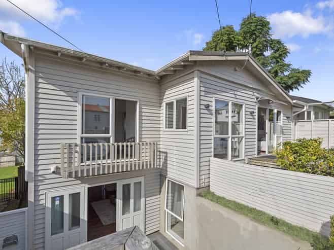 11A Akarana Avenue, Three Kings