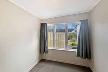 7A Savage Crescent , West End