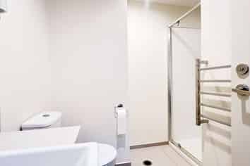 220/4 Wagener Place, Mount Albert