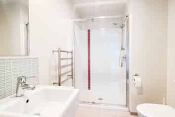 220/4 Wagener Place, Mount Albert
