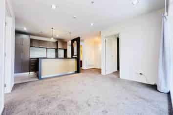 220/4 Wagener Place, Mount Albert