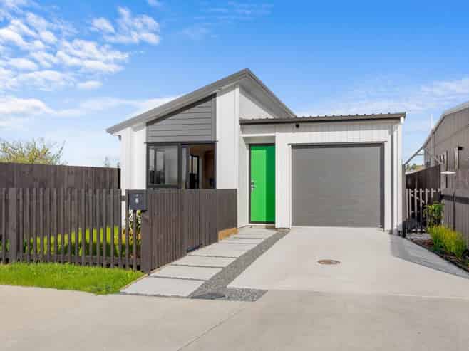 2 Taikato/24 Taiheru Roads, Karaka
