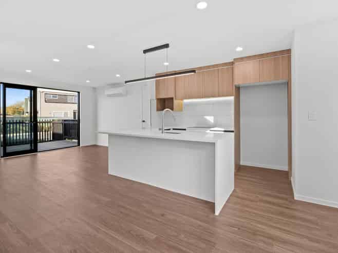 2 Taikato/24 Taiheru Roads, Karaka