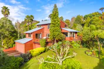 28 Laingfield Terrace, Laingholm