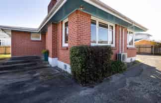 30 Lakings Road , Springlands