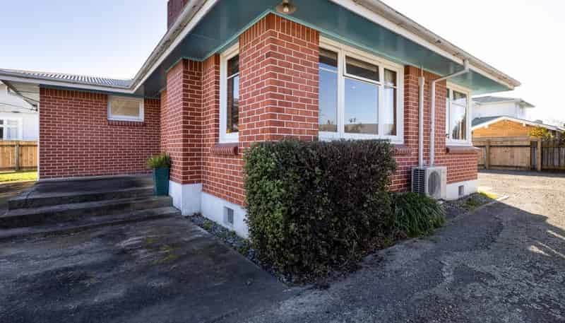 30 Lakings Road , Springlands