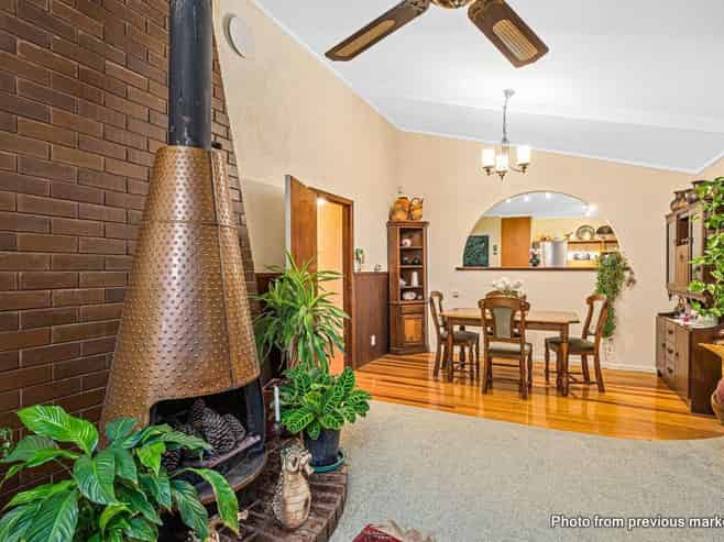 424  Don Buck Road, Massey