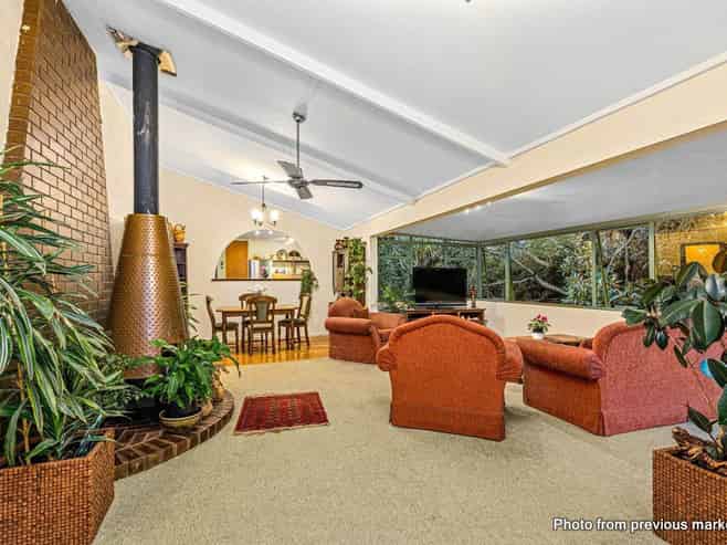 424  Don Buck Road, Massey