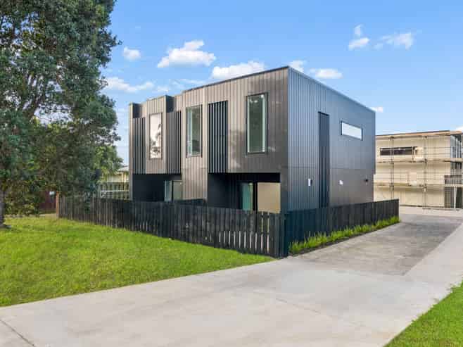 Lot 1&2/84 Kirkbride Road, Mangere