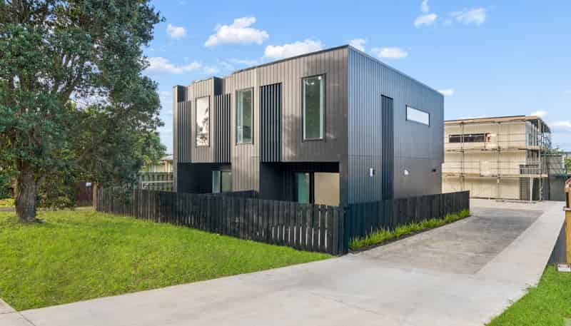 Lot 1&2/84 Kirkbride Road, Mangere