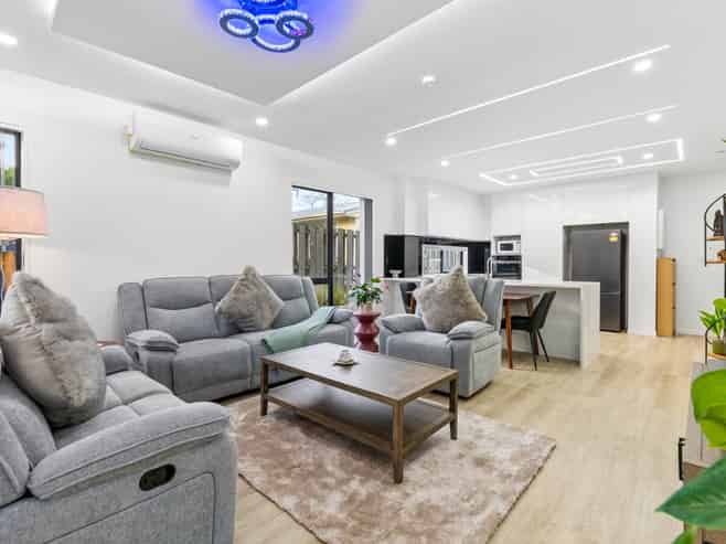 Lot 1&2/84 Kirkbride Road, Mangere
