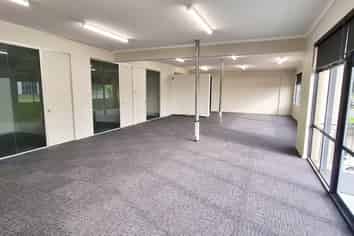 FIRST-FLOOR OFFICE SPACE, UNBEATABLE VALUE
