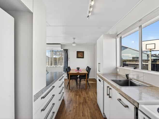 237 Flaxmere Avenue, Flaxmere