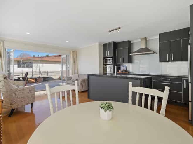 84 Grange Road, Otumoetai