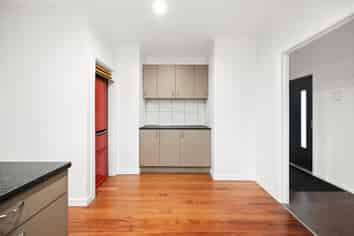 60 Enderley Avenue, Enderley