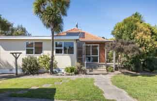 1 Moheke Avenue, Roslyn