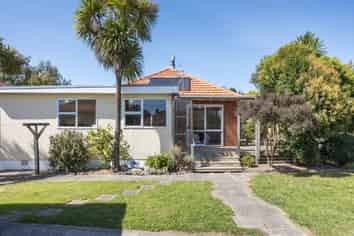 1 Moheke Avenue, Roslyn