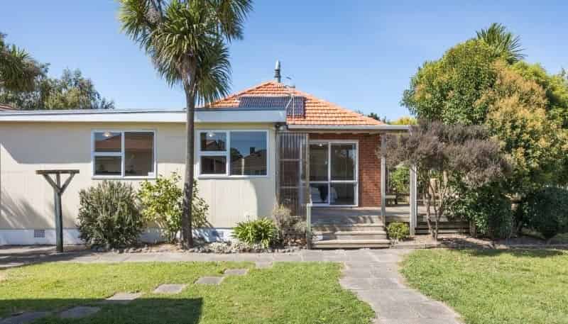 1 Moheke Avenue, Roslyn