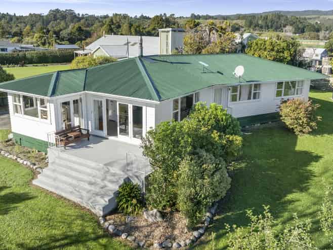 873 Collingwood-Bainham Main Road, Rockville