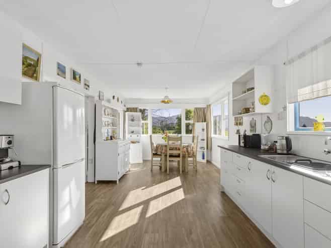 873 Collingwood-Bainham Main Road, Rockville