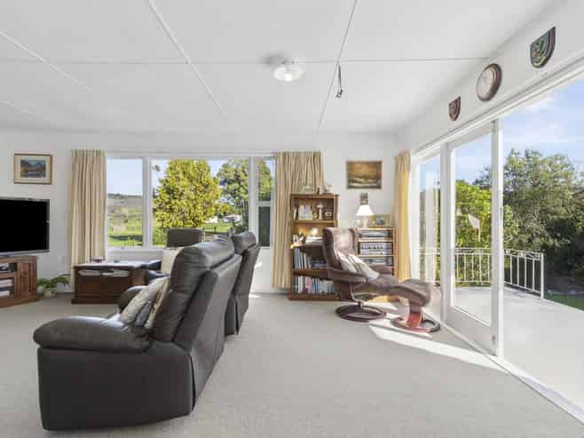 873 Collingwood-Bainham Main Road, Rockville