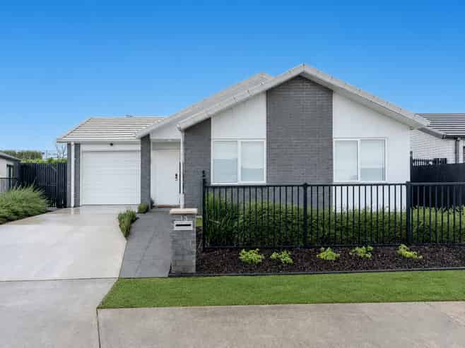 13 Temepara Drive, Temple View