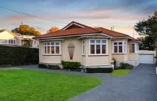 5 Douglas Avenue, Mount Albert