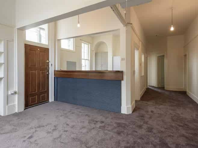 Bottom Fla/33 Hankey Street, Mount Cook