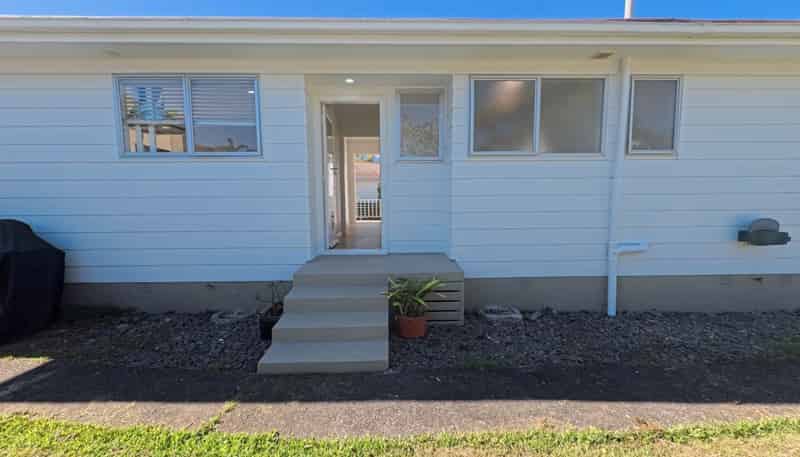81 Glenvar Road, Torbay