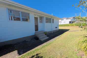 81 Glenvar Road, Torbay