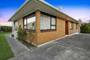 2/5 Milwaukee Place, Glendene
