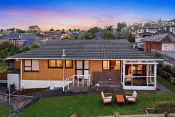 2/5 Milwaukee Place, Glendene
