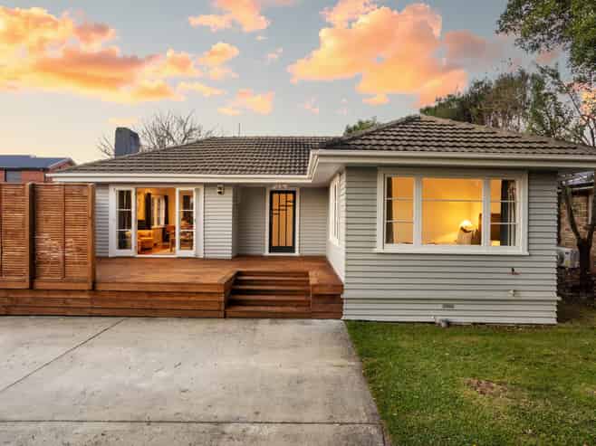 13 Brocas Avenue, Hillcrest
