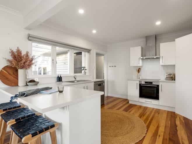 13 Brocas Avenue, Hillcrest